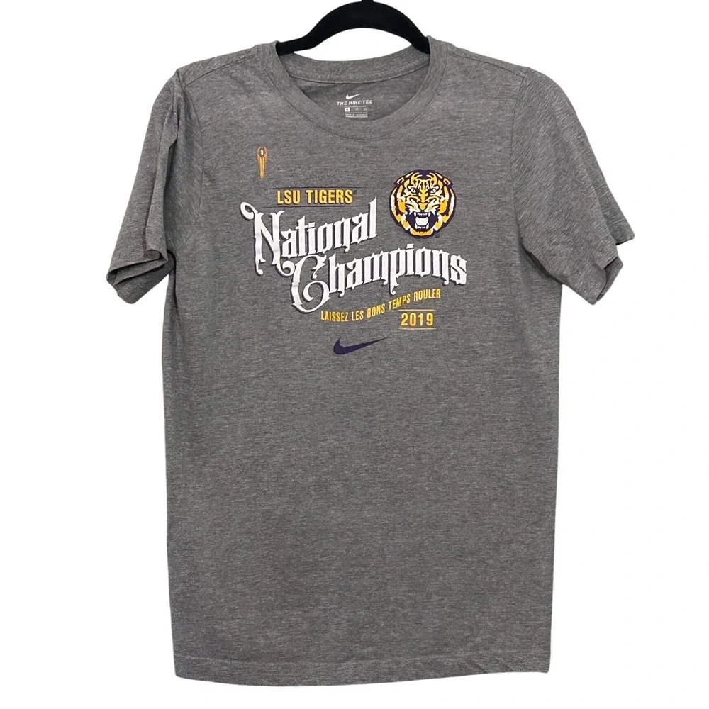 Nike‎ LSU Tigers 2019 National Champions T-Shirt Women XL Short Sleeve